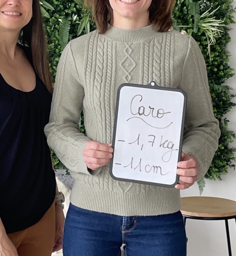Photo avec une ardoise de résultats — 11